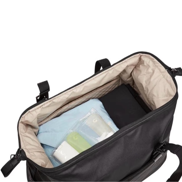 Thule Spira Weekender 37L Duffle Bag - Picture 5 of 14